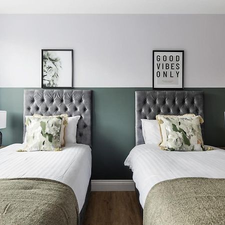 Stylish & Spacious 3 Bed Apartment With Fast Wifi, Close To Tube & Wembly Лондон Экстерьер фото