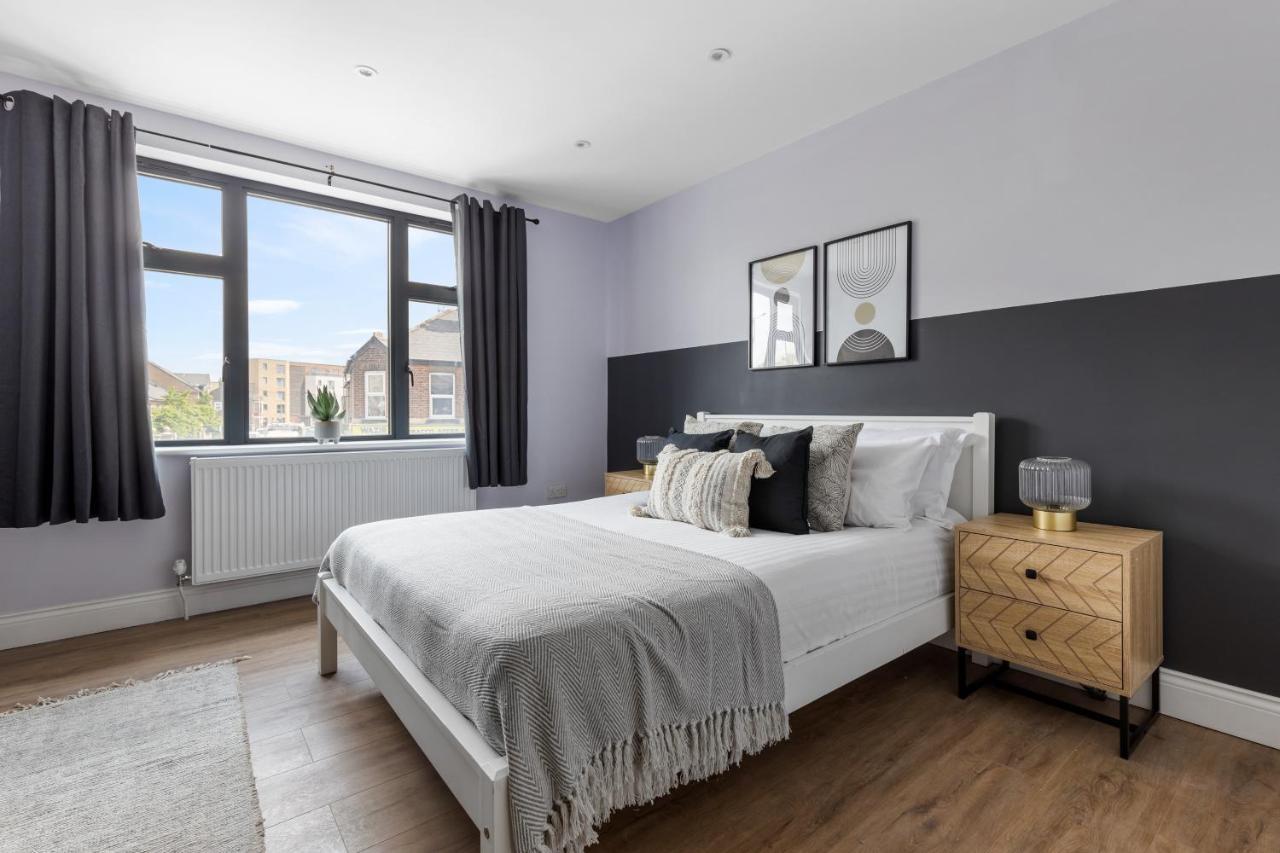Stylish & Spacious 3 Bed Apartment With Fast Wifi, Close To Tube & Wembly Лондон Экстерьер фото